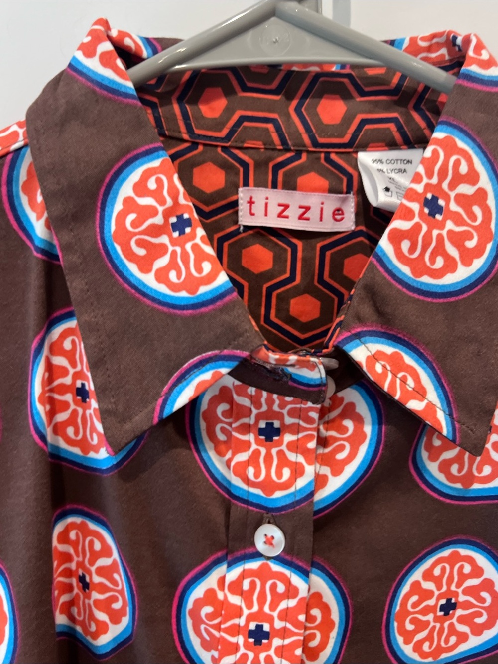 Tizzie Brown Button-Down Shirt with Orange Medallion Print Size XL - Picture 5 of 16